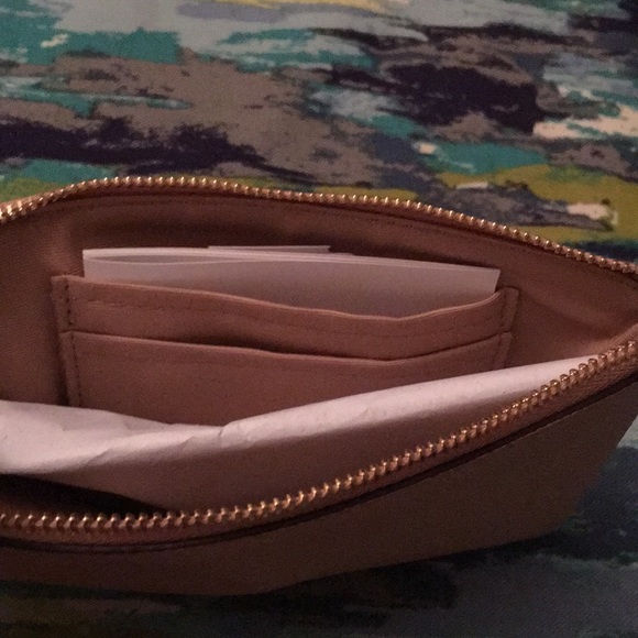 NWT Coach Small Corner Zip Wristlet - Picture 3 of 5